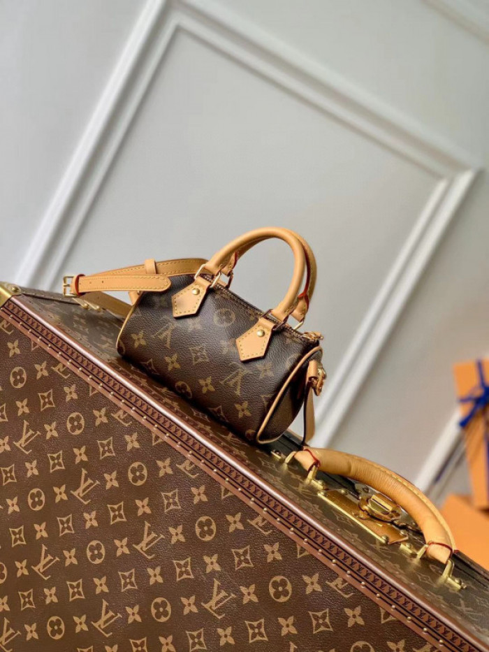 L&V BAG27