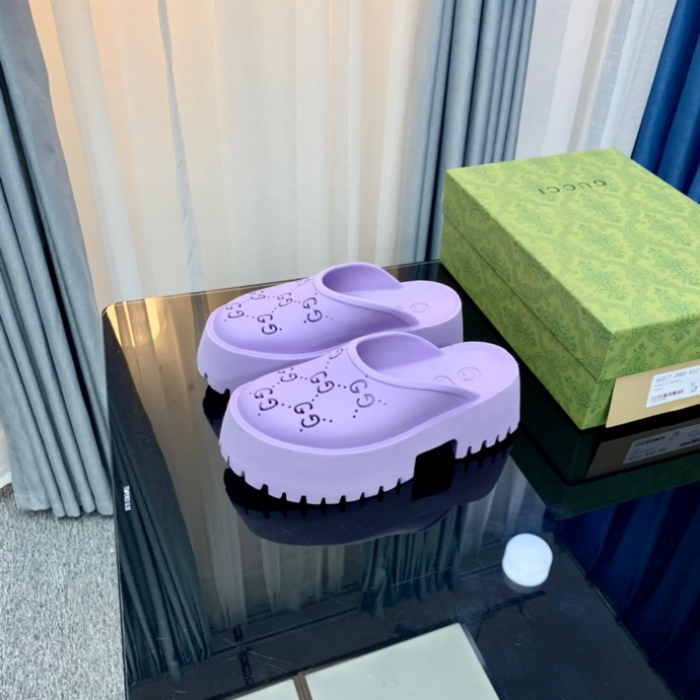 Gucc* Sandal96