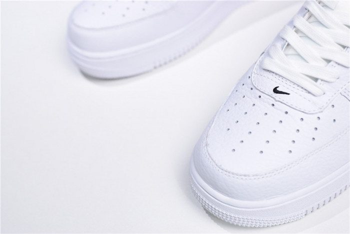 Air Force 1 Low Utility White  AJ7747-100