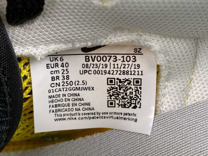 Sacai x Nike Pegasus VaporFly SP BV0073-103