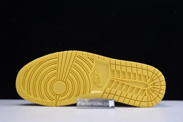 Air Jordan 1 Mid SE Fearless Maison Chateau CU2803-200