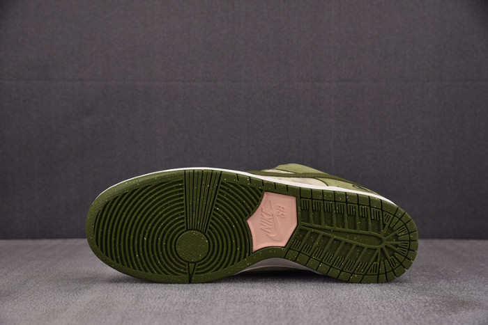Yuto Horigome x Nike SB Dunk Low Asparagus HF8022-300