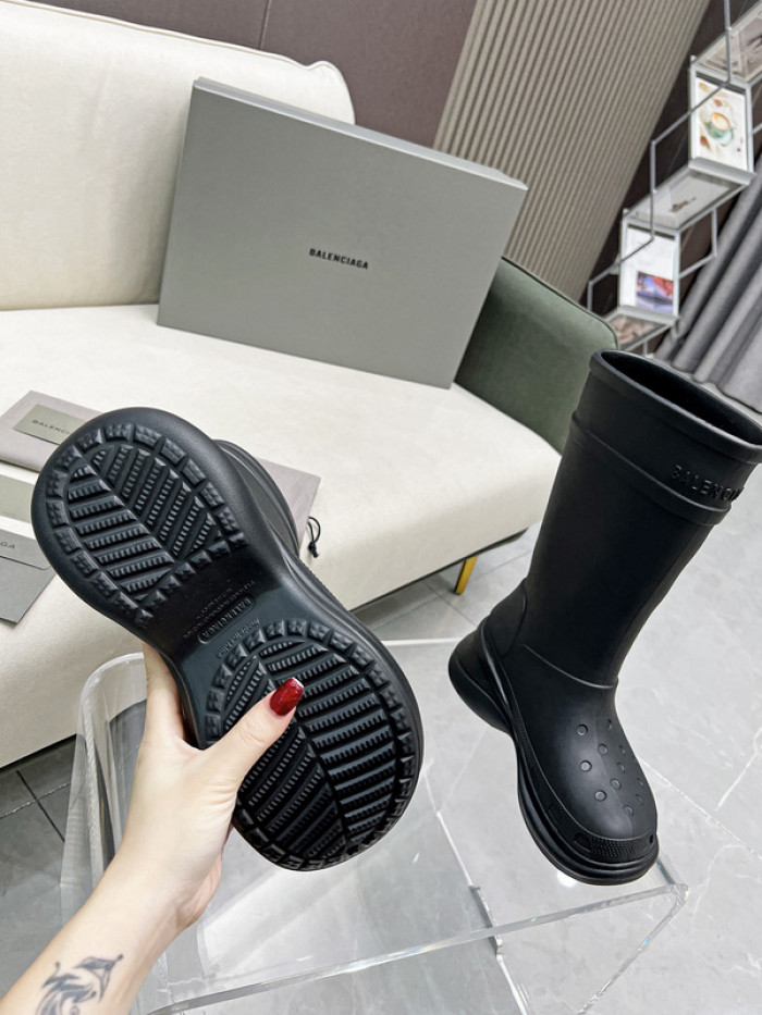 BALENCIAG*  CROCS BOOT  5000094