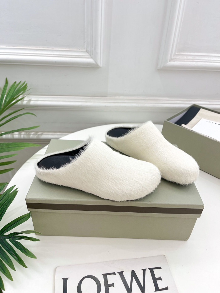 Marni Fussbett Sabot 1