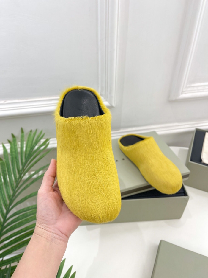 Marni Fussbett Sabot 3