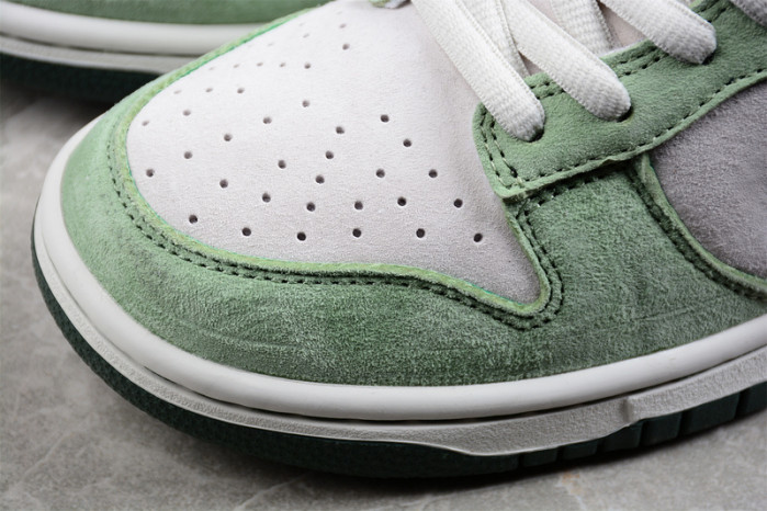 Otomo Katsuhiro x Nk SB Dunk Low "Steamboy OST" LF0068-001