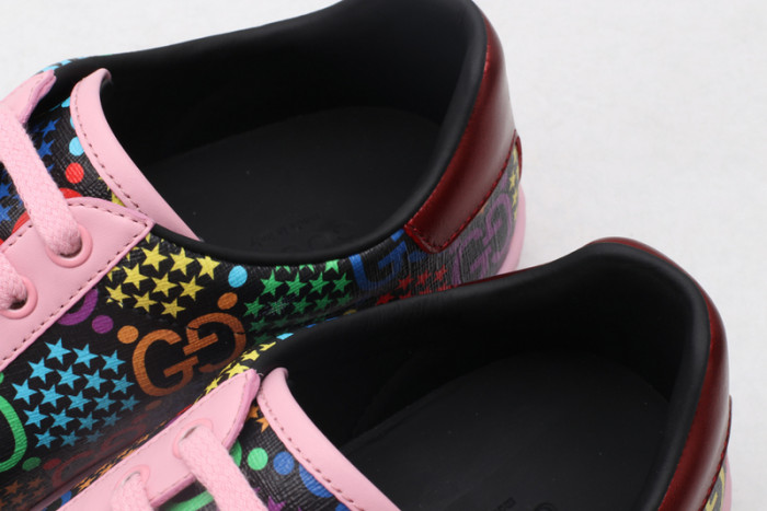 G*u*i* trainer sneaker48
