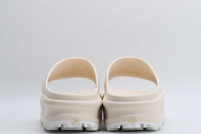 Gucc* Sandal104