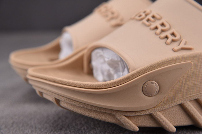 BURBER*Y Sandal6