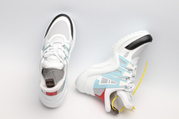 LV snekaers  L000004