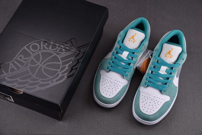 Air Jordan 1 Low SE New Emerald  DN3705-301