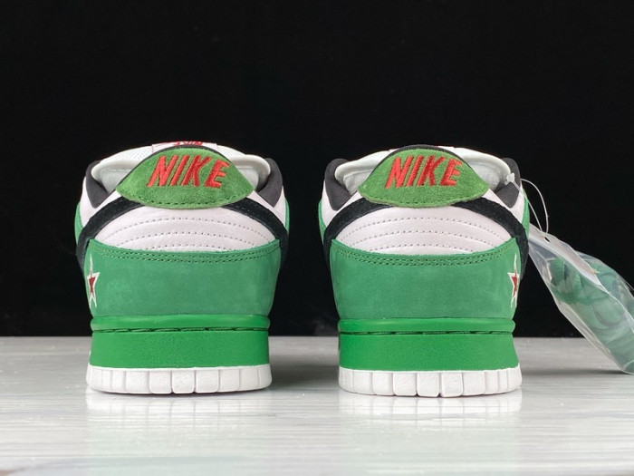 Nike dunk low sb  heineken  304292-302